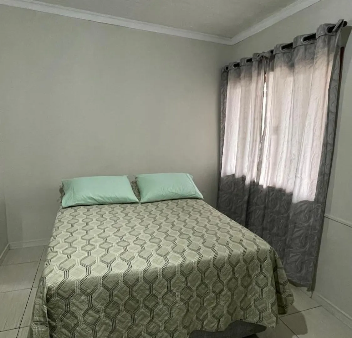 Quarto Casal Em Casa Compartilhada Itajaí